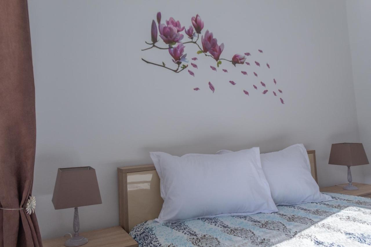 Butterfly Apartment Sibiu Bagian luar foto