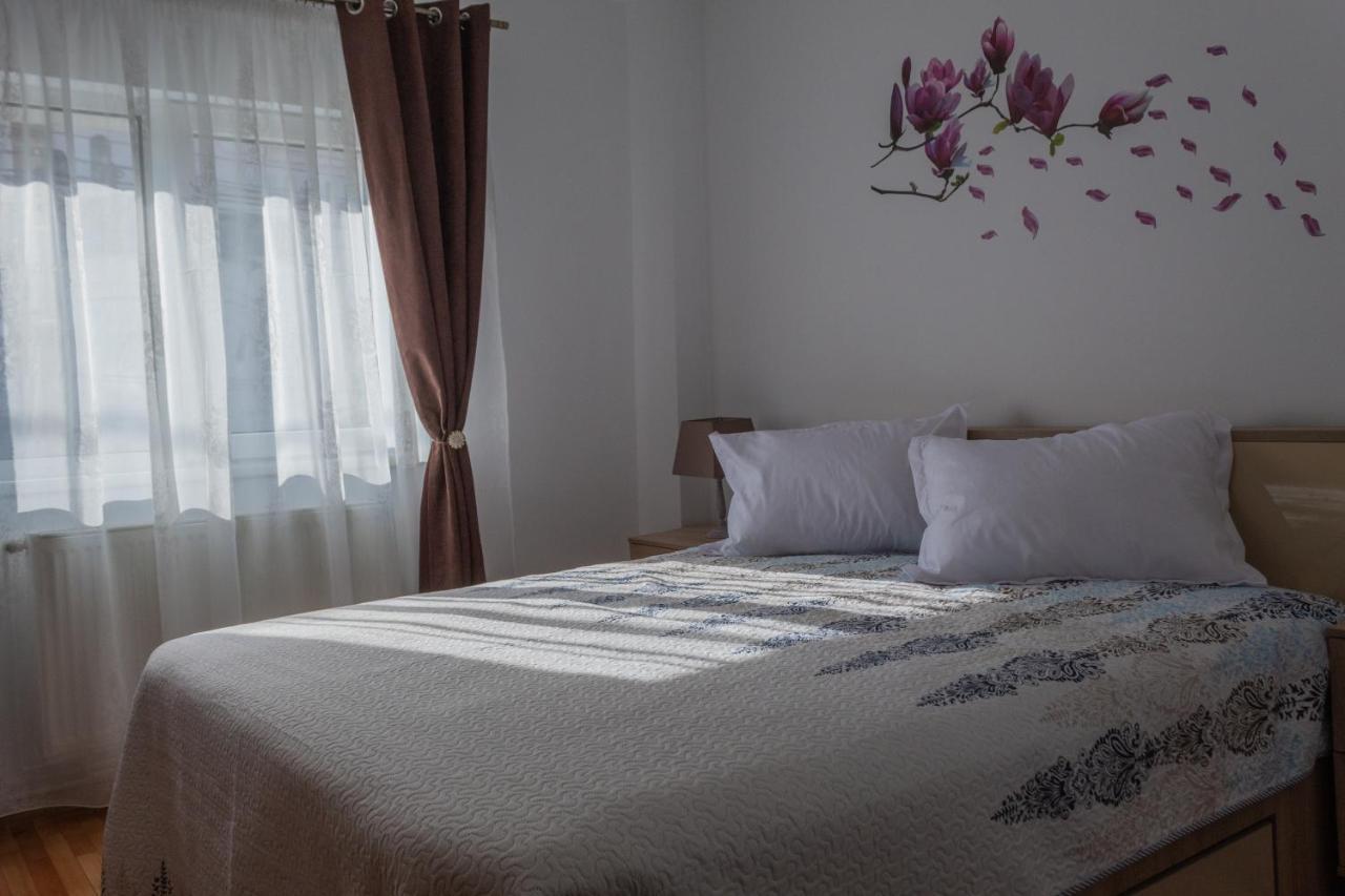 Butterfly Apartment Sibiu Bagian luar foto