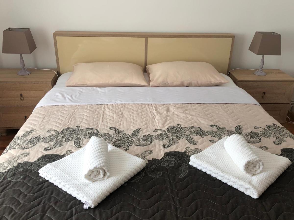 Butterfly Apartment Sibiu Bagian luar foto